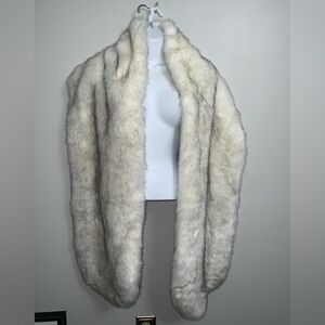 Preloved Vintage Fabulous Furs Ivory and Cream Faux Fur Retro Wrap OS